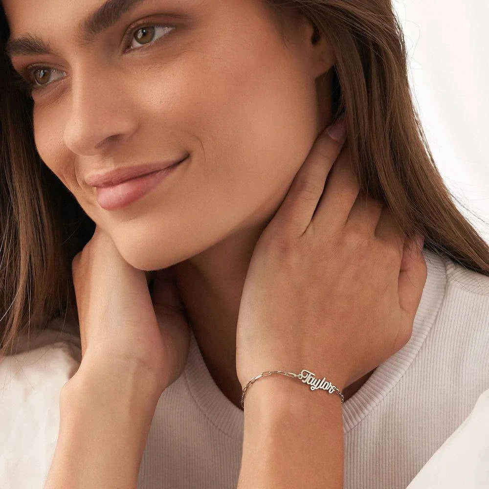 Bracelet personnalisé avec prénom couleur argent